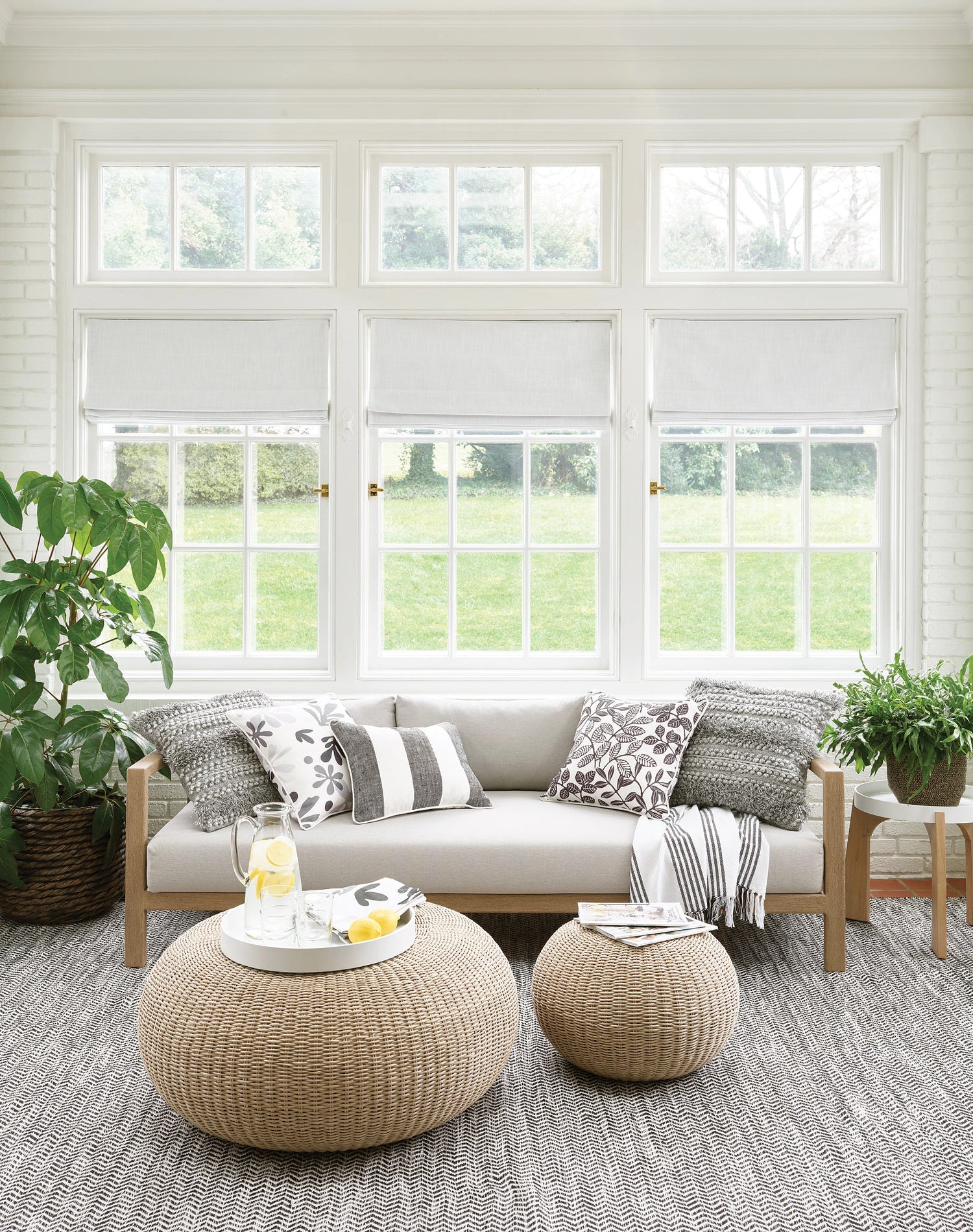 Coastal Handwoven Indoor/Outdoor Rug