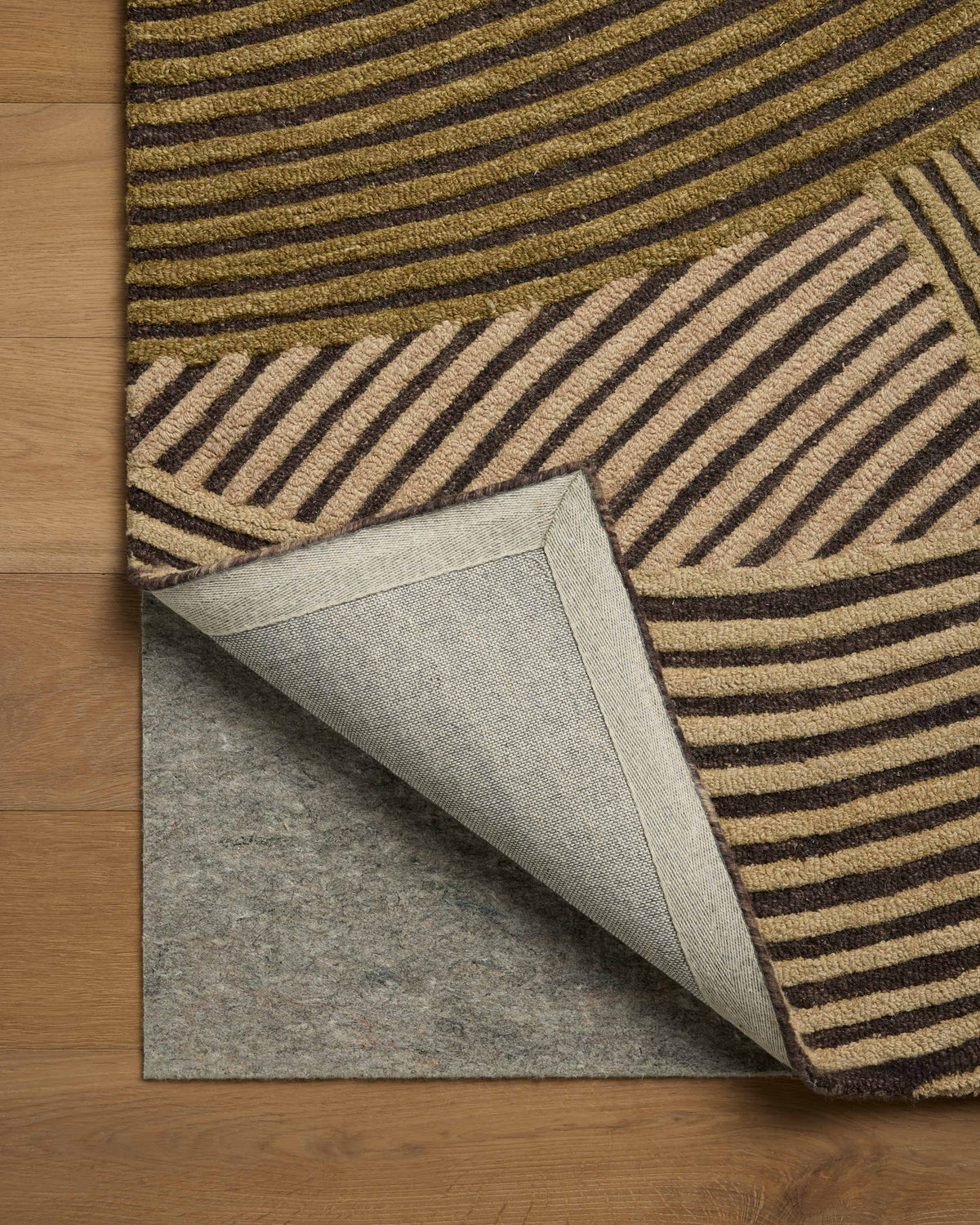 Madi Rug 05