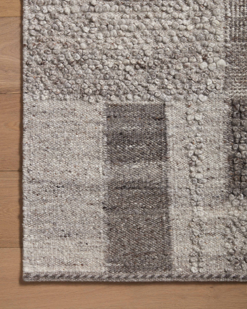 Manfred Rug 01 | Charcoal / Dove