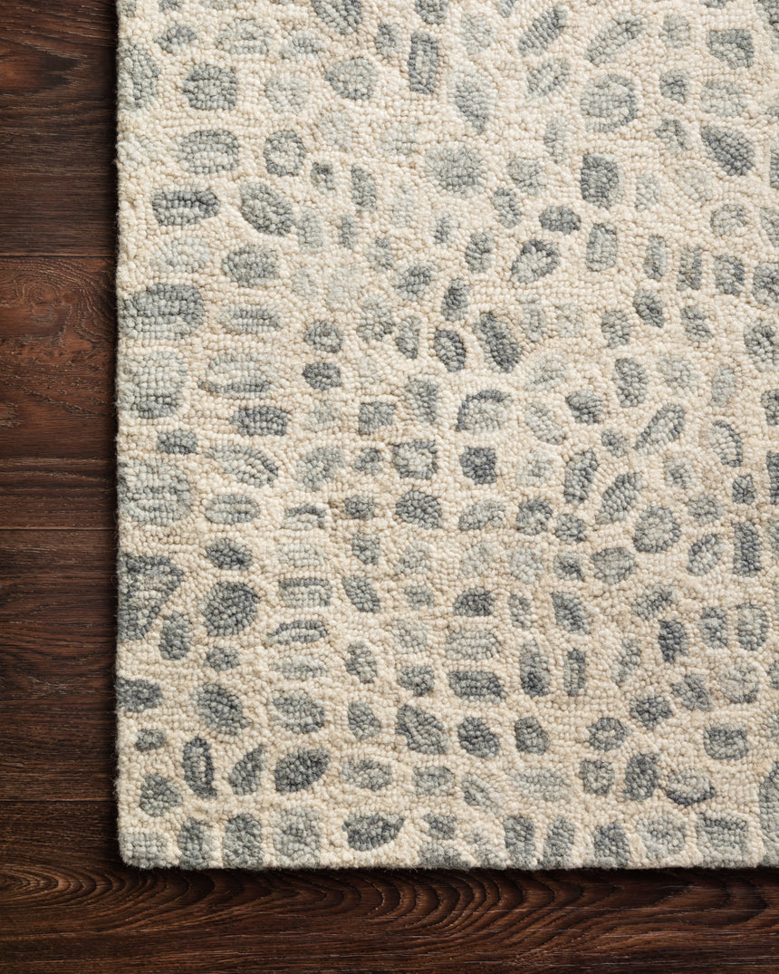 Masai Rug 03 | Silver Grey / Ivory