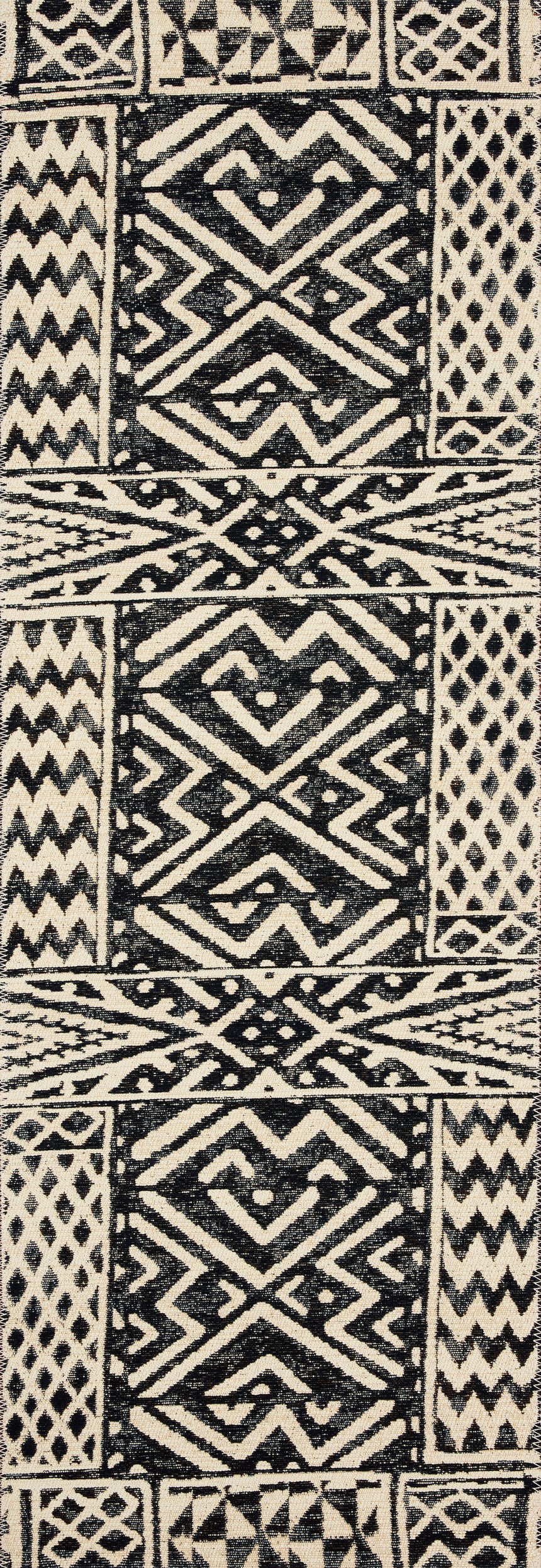 Mika Rug 13 | Ivory / Black