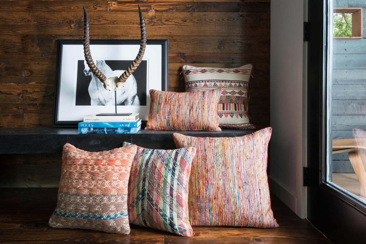 Pillow | P0242