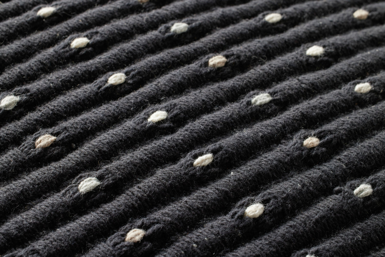 Black Pillow | LPF0039