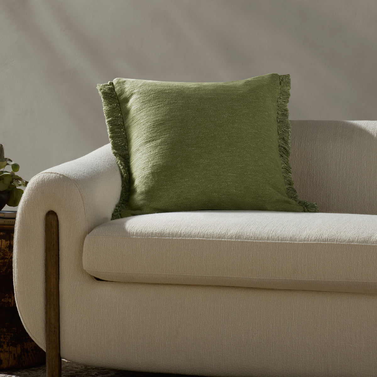 Jett Pillow