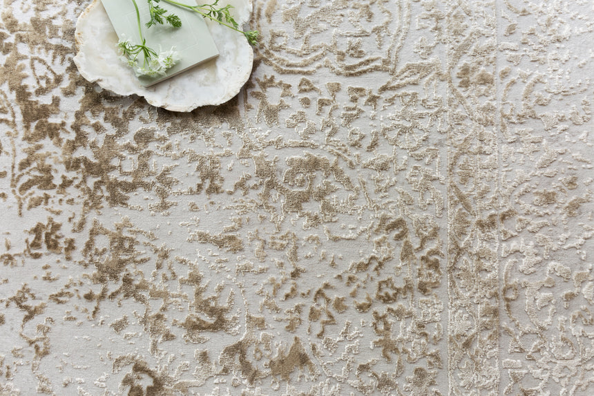 Patina Rug 03 | Champagne / Lt. Grey