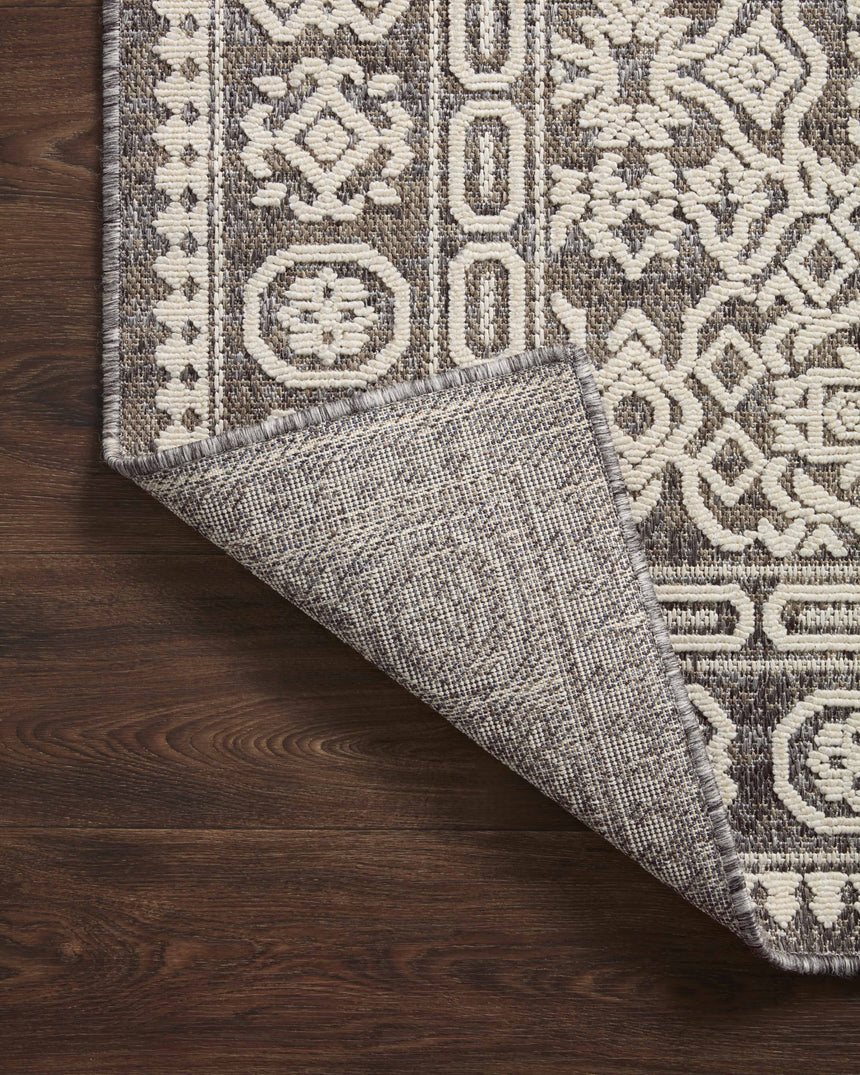 Rainier Rug 02 | Pebble / Ivory