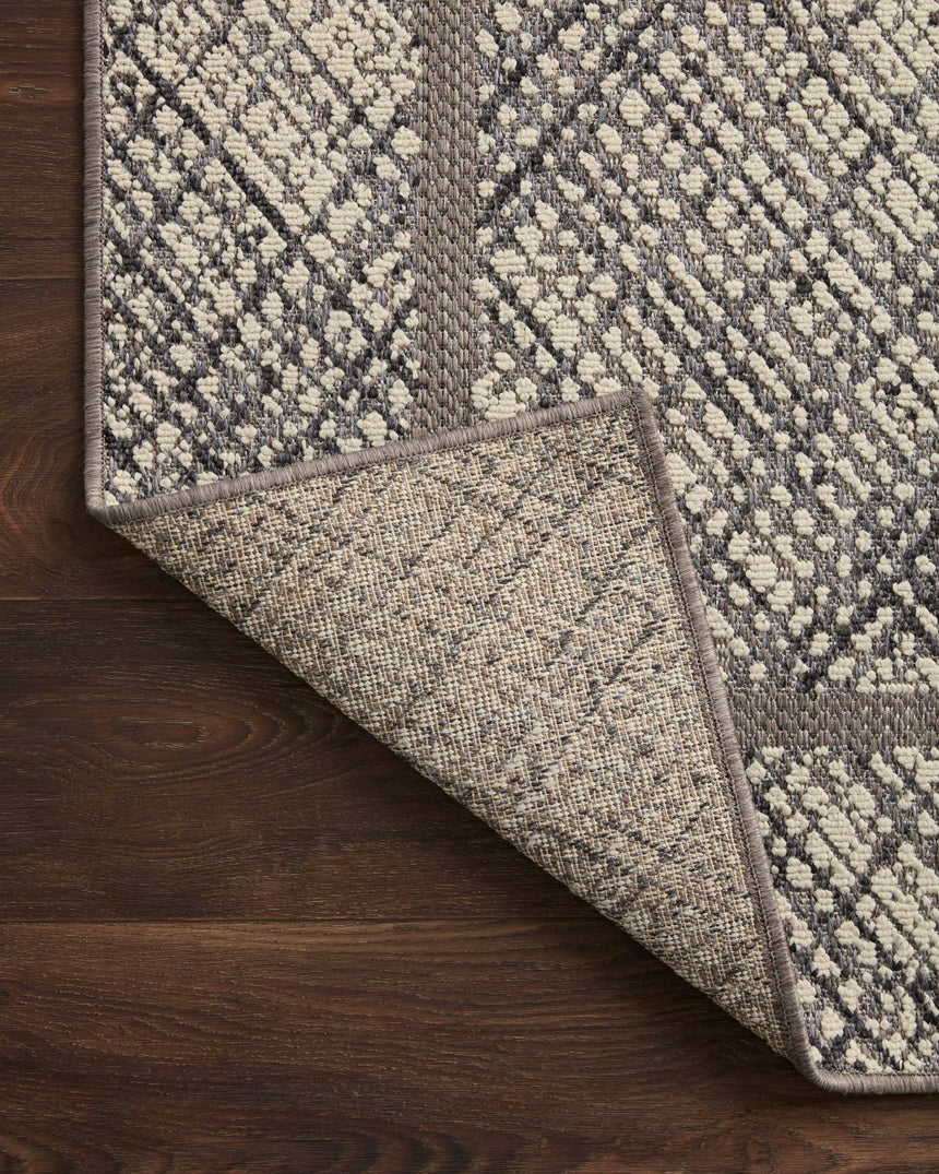 Rainier Rug 10 | Ivory / Charcoal