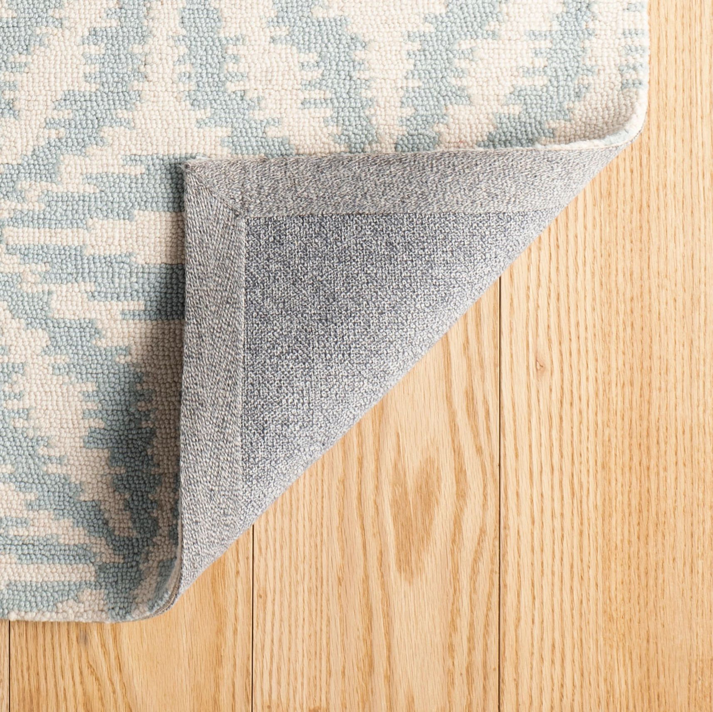 Aster Hand Micro Hooked Wool Rug