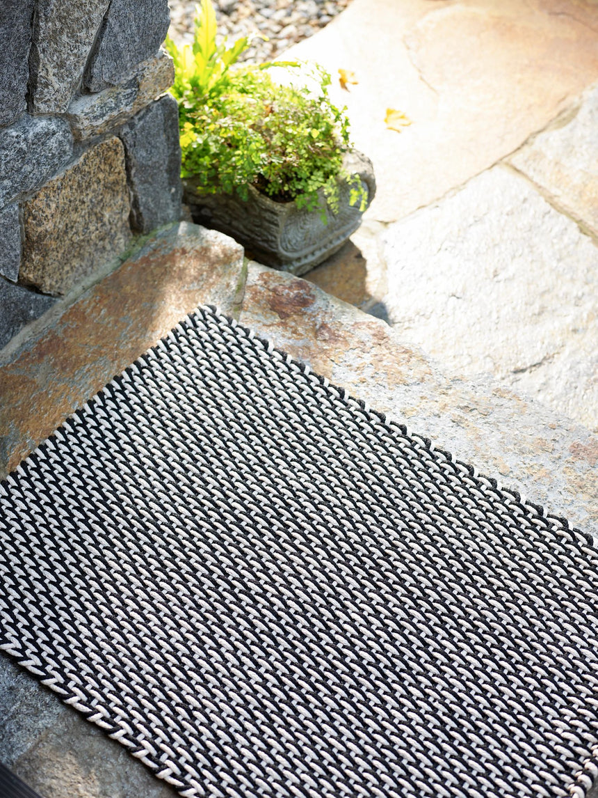 Two-Tone Rope Handwoven Indoor/Outdoor Rug