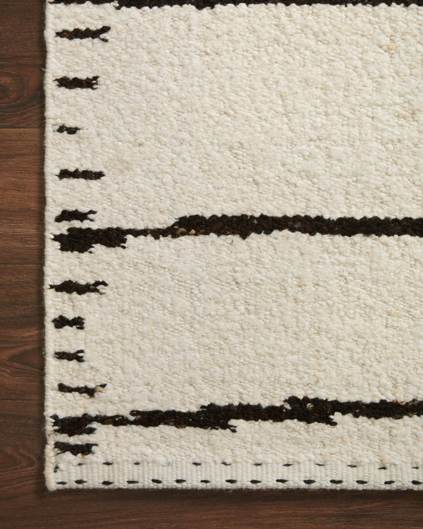 Roman Rug 05 | Ivory / Black