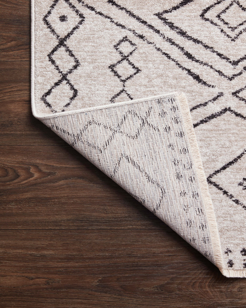 Vance Rug 06 | Dove / Charcoal