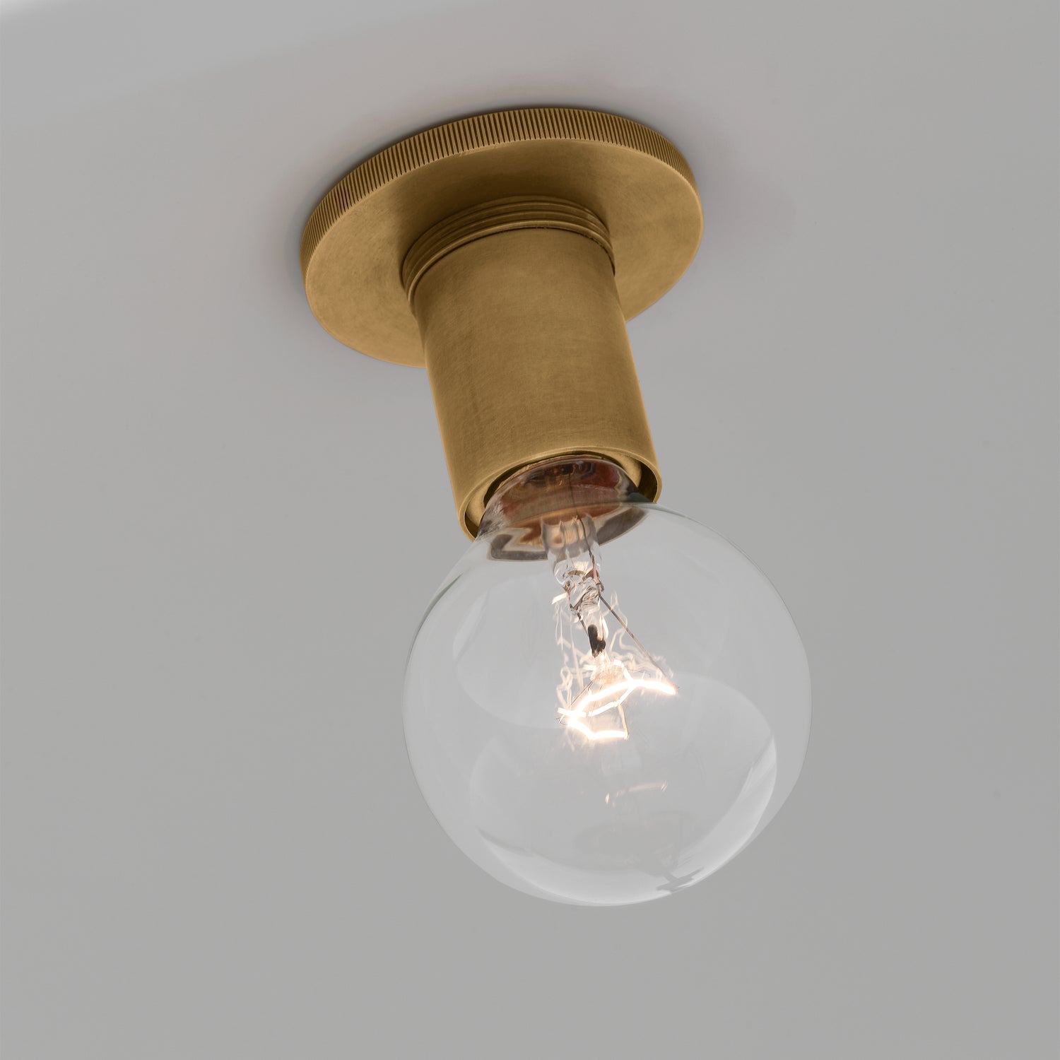 Elliot Grande Pendant