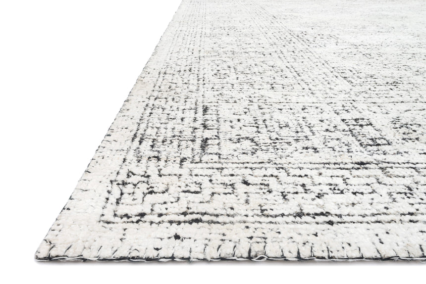 Vestige Rug 01 | White / Black