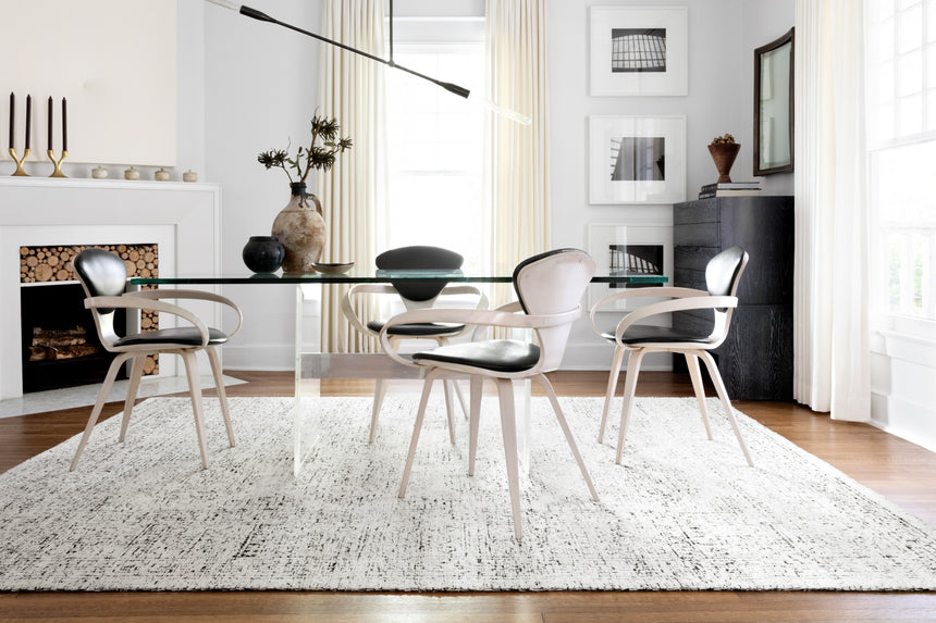 Vestige Rug 01 | White / Black