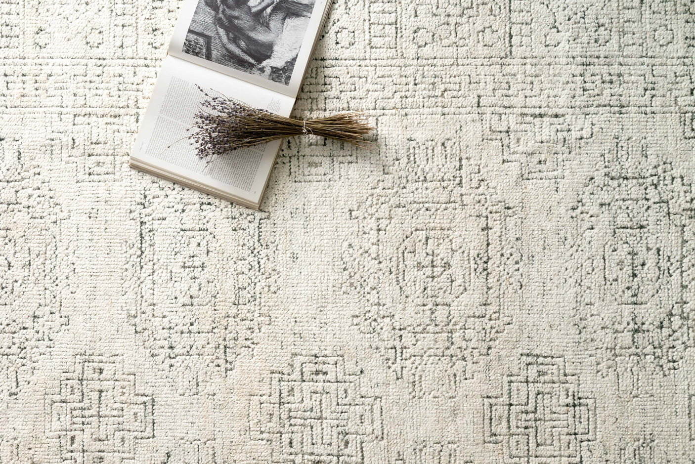 Vestige Rug 01