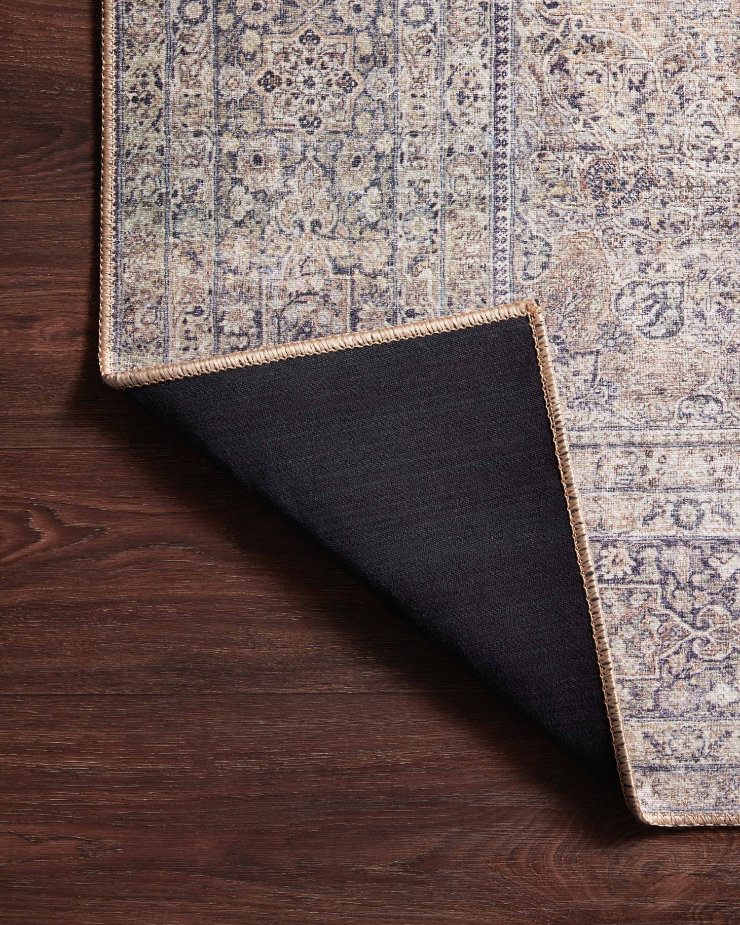 Wynter Rug 03 | Silver / Charcoal