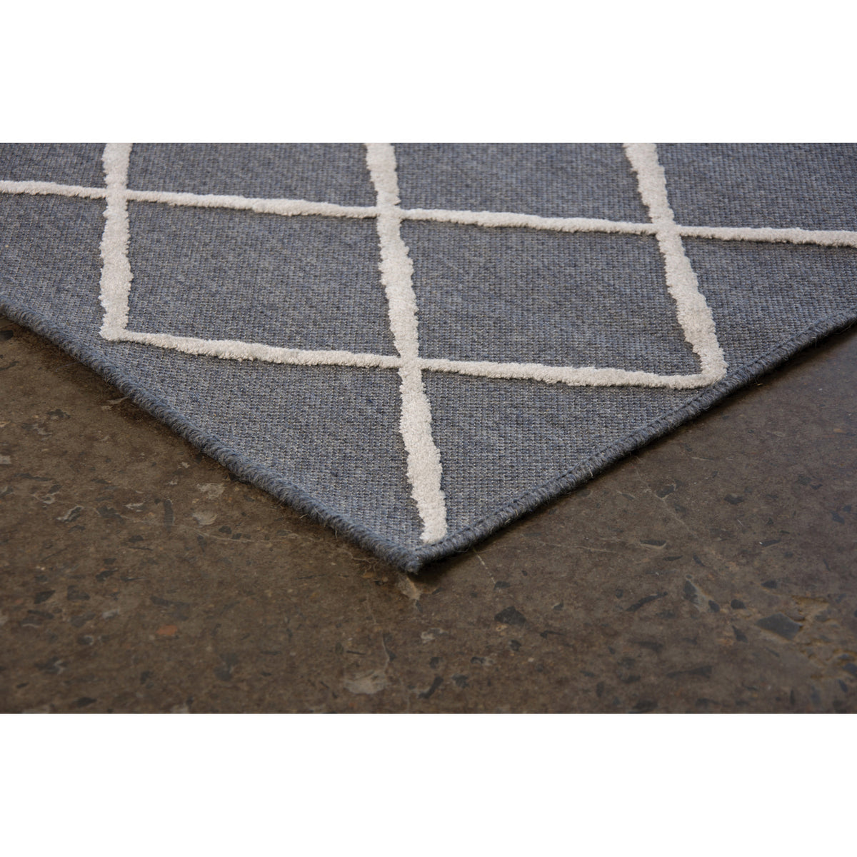 Home Accents - Floor Rugs — Transitional
