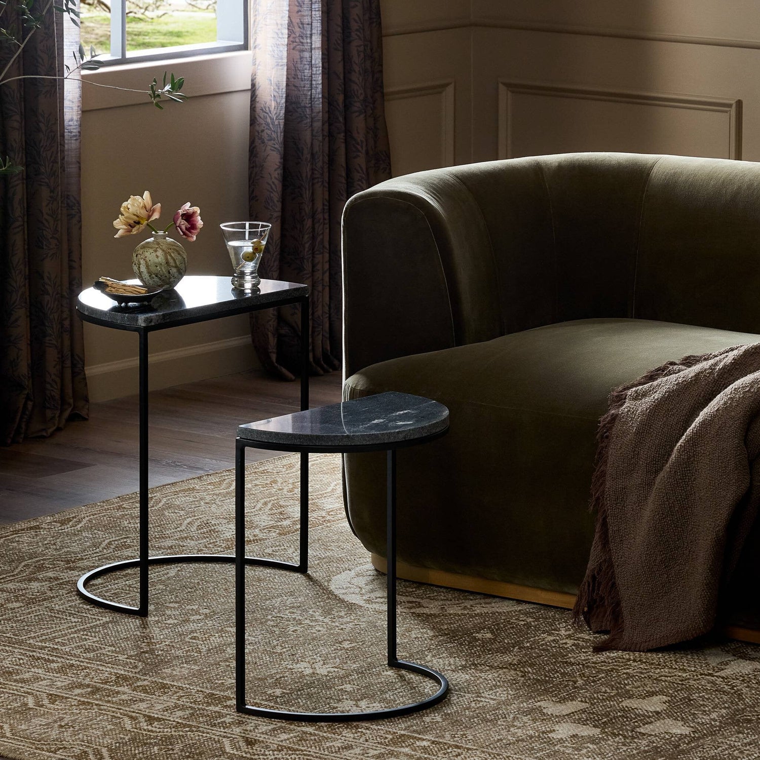 Ane Nesting Tables