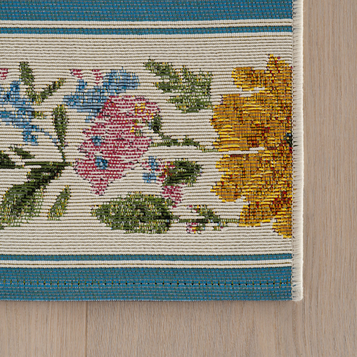 Dash & Albert Arroya Floral Indoor/Outdoor Rug in Multicolour, photo 6