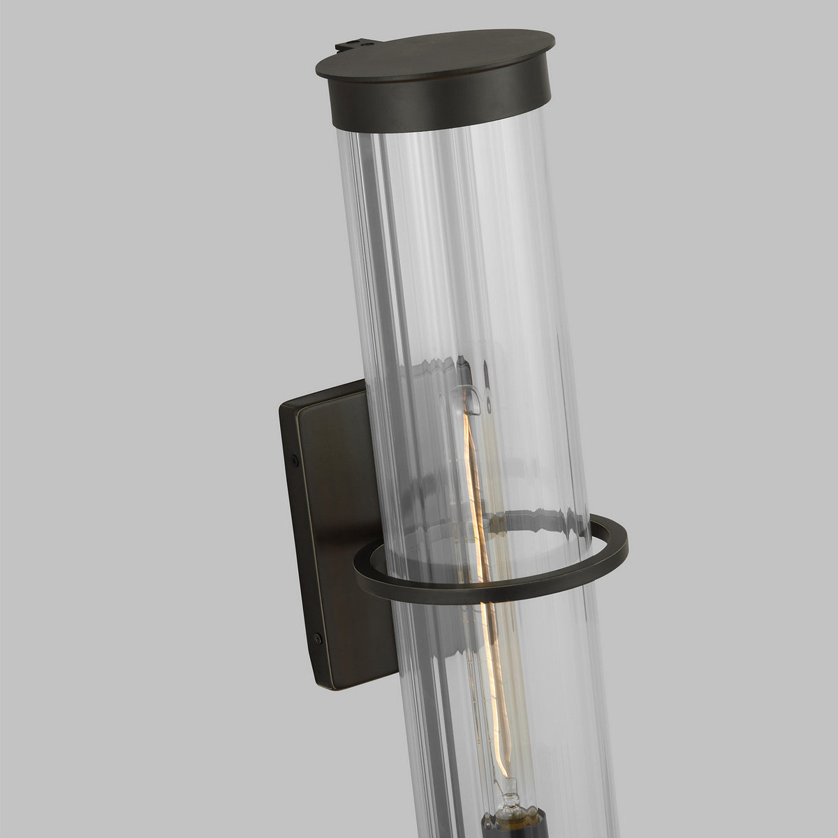 Alcona XL Wall Lantern