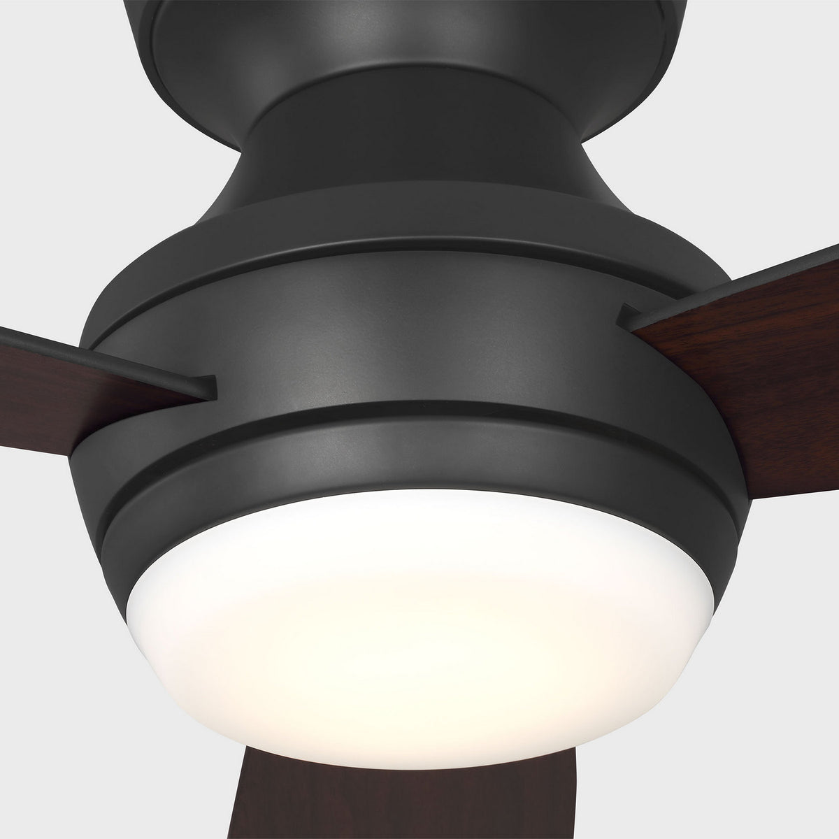Ikon 32 Hugger LED Ceiling Fan