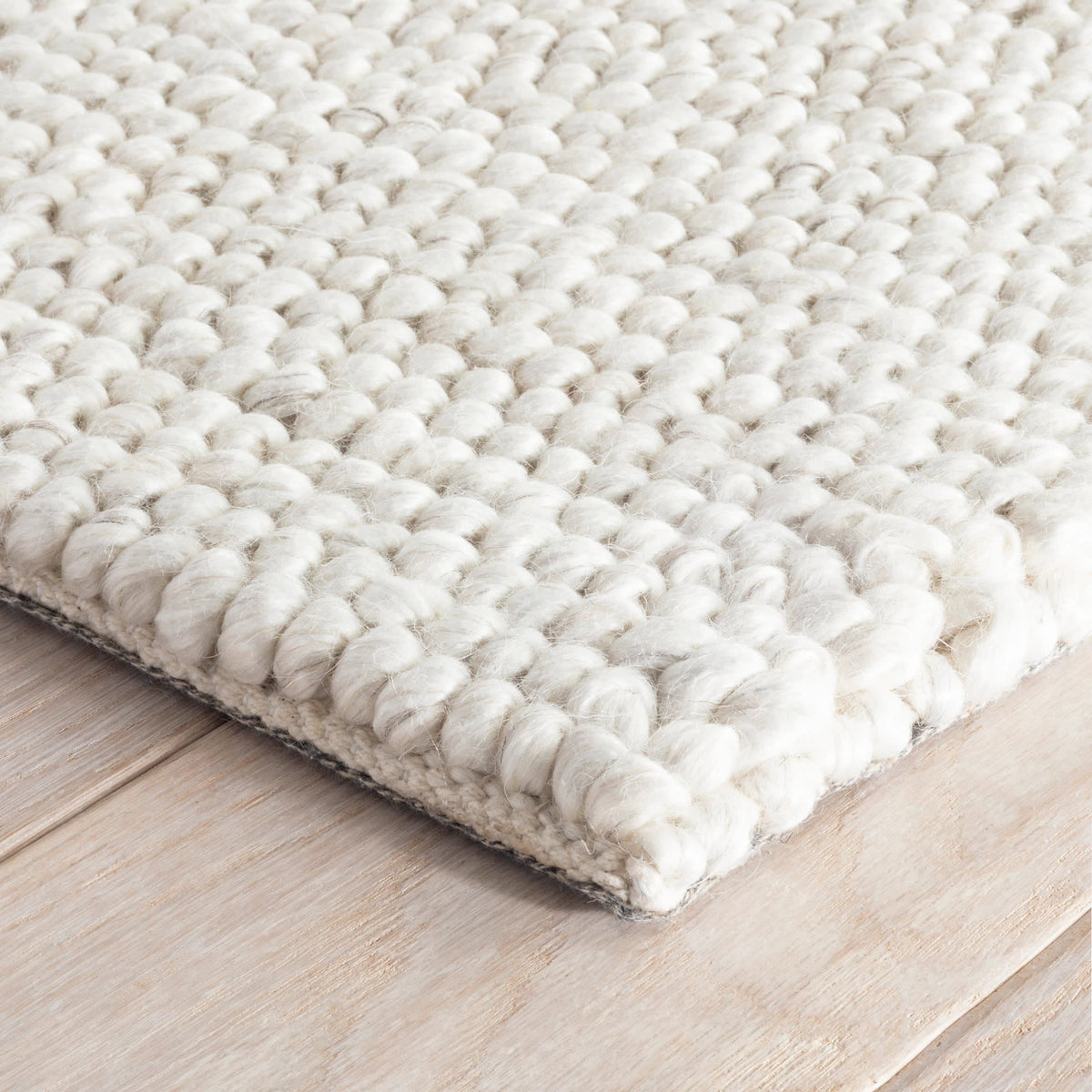 Dash & Albert Niels Handwoven Wool/Viscose Rug in Ivory, corner detail