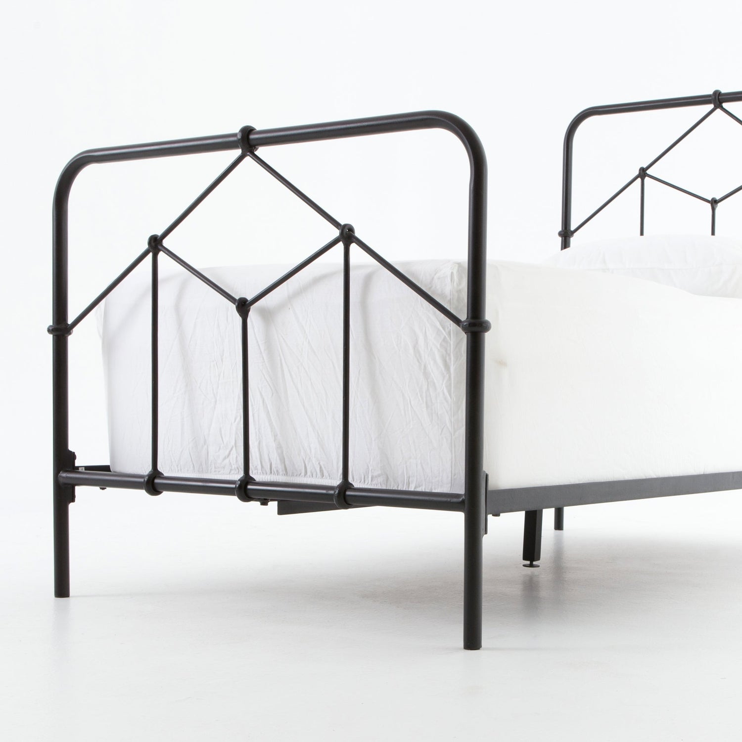 Casey Bed