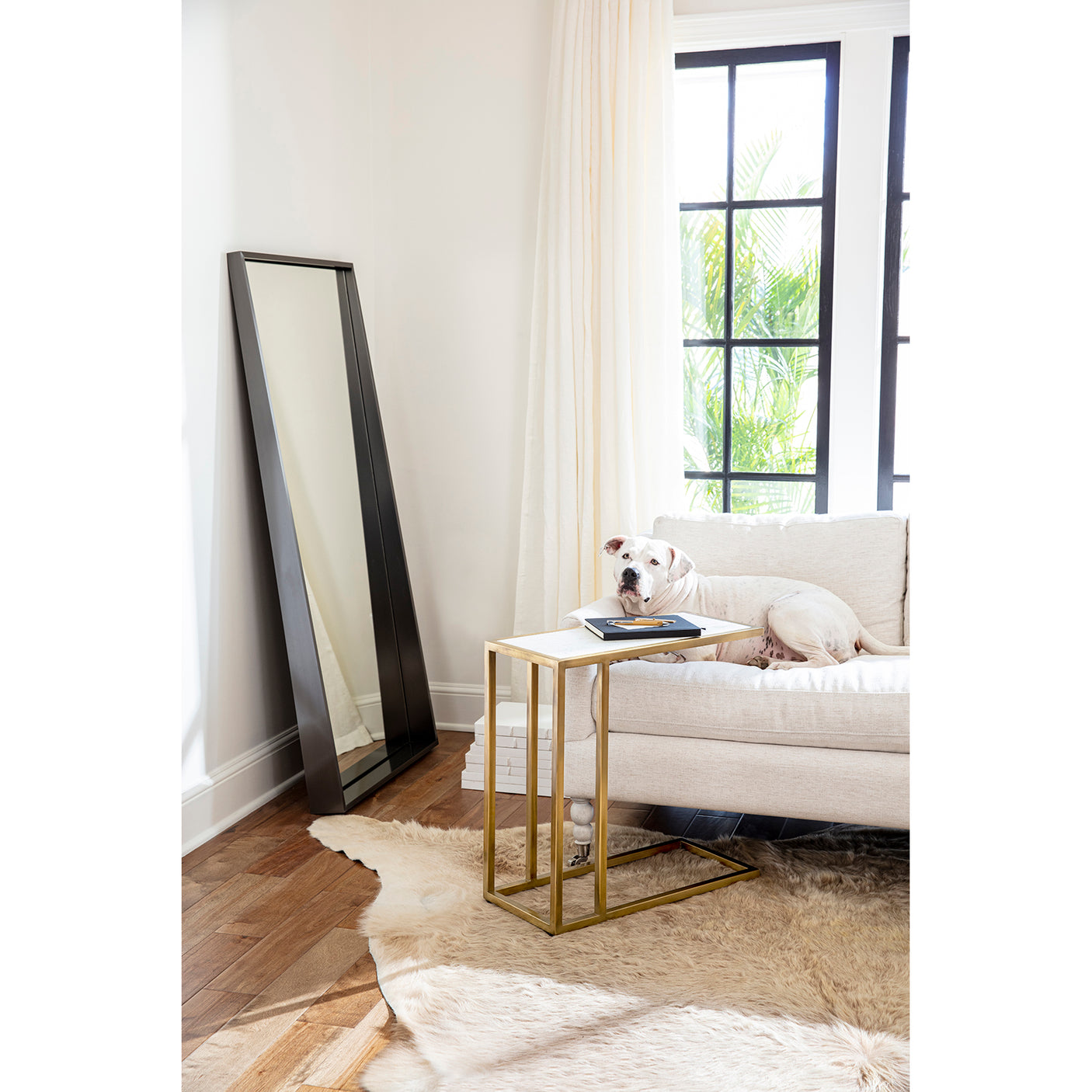 Echelon Sofa Hugger Table