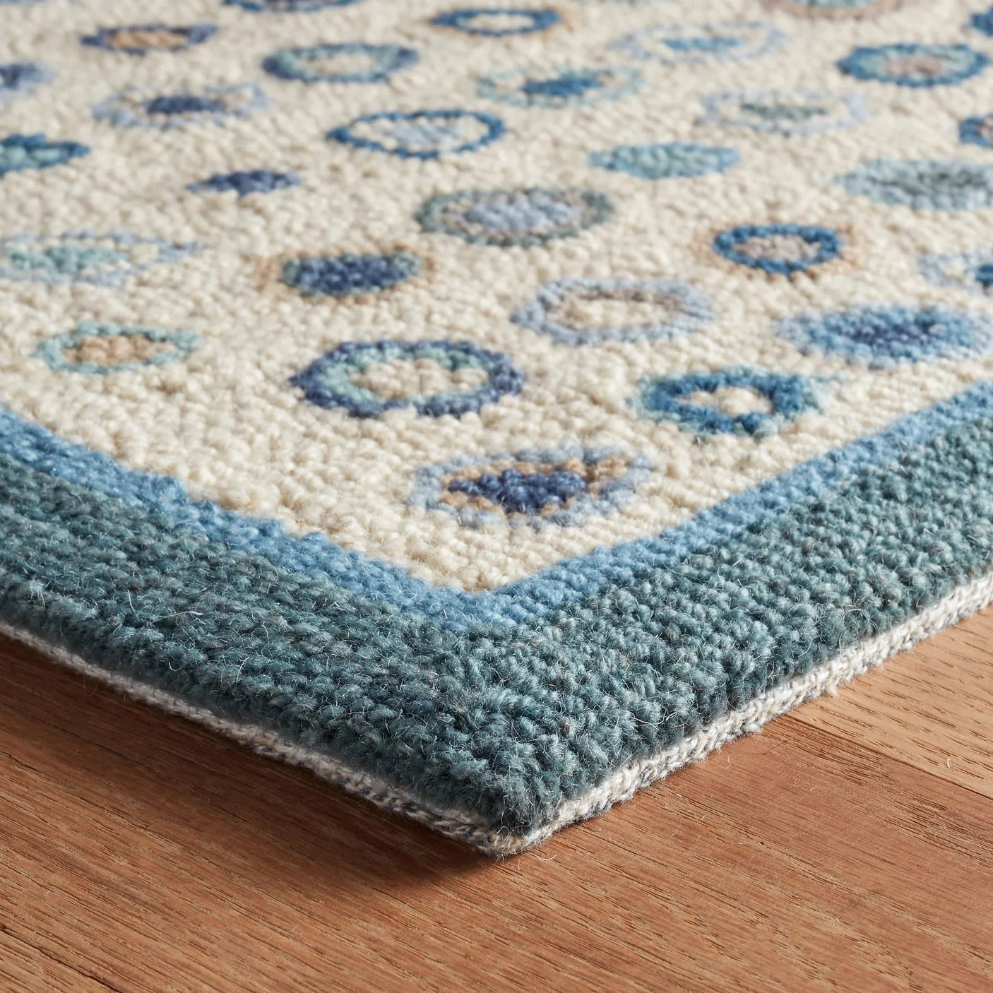 Cat's Paw Hand Micro Hooked Wool Rug