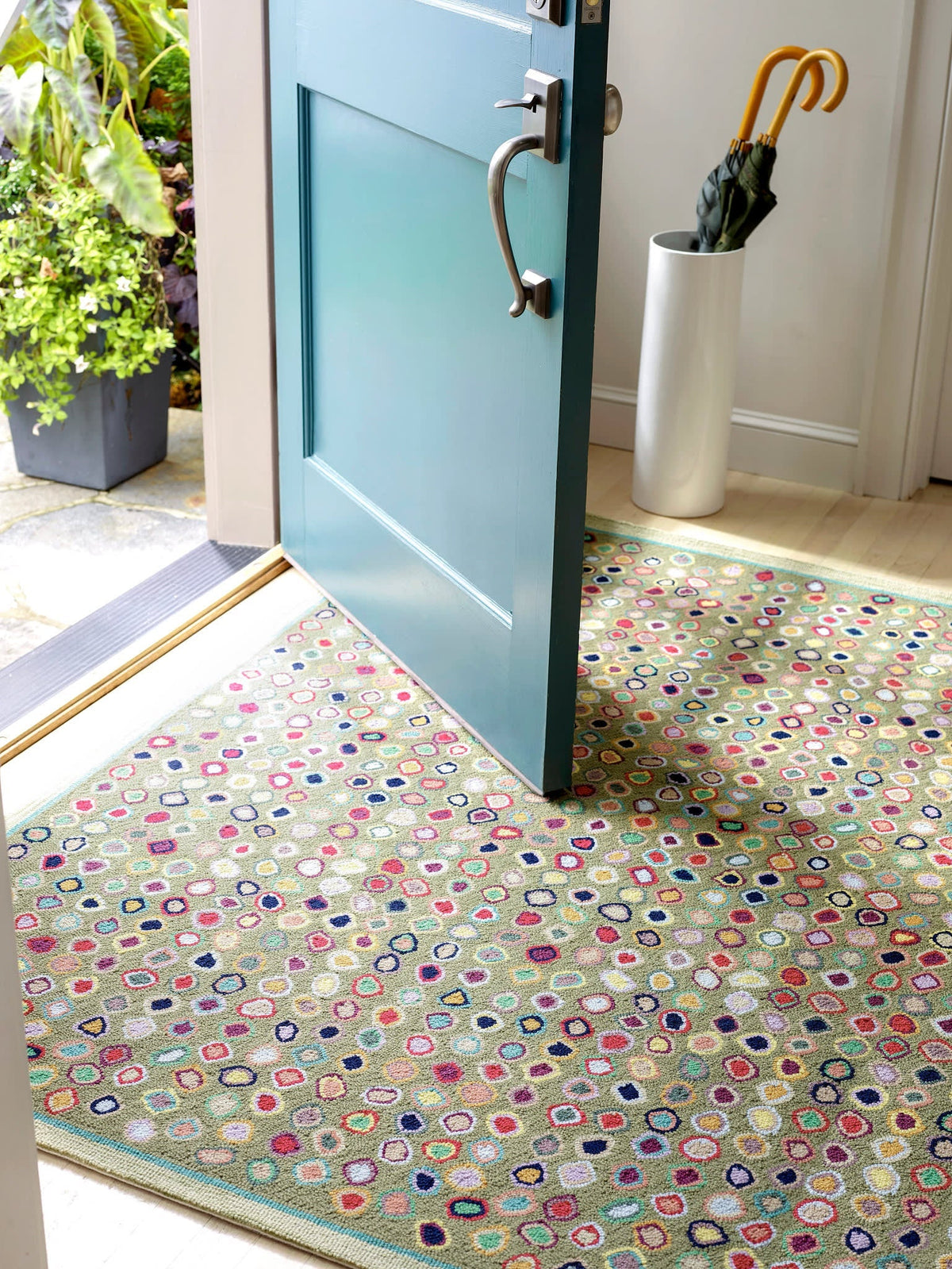 Cat's Paw Hand Micro Hooked Wool Rug