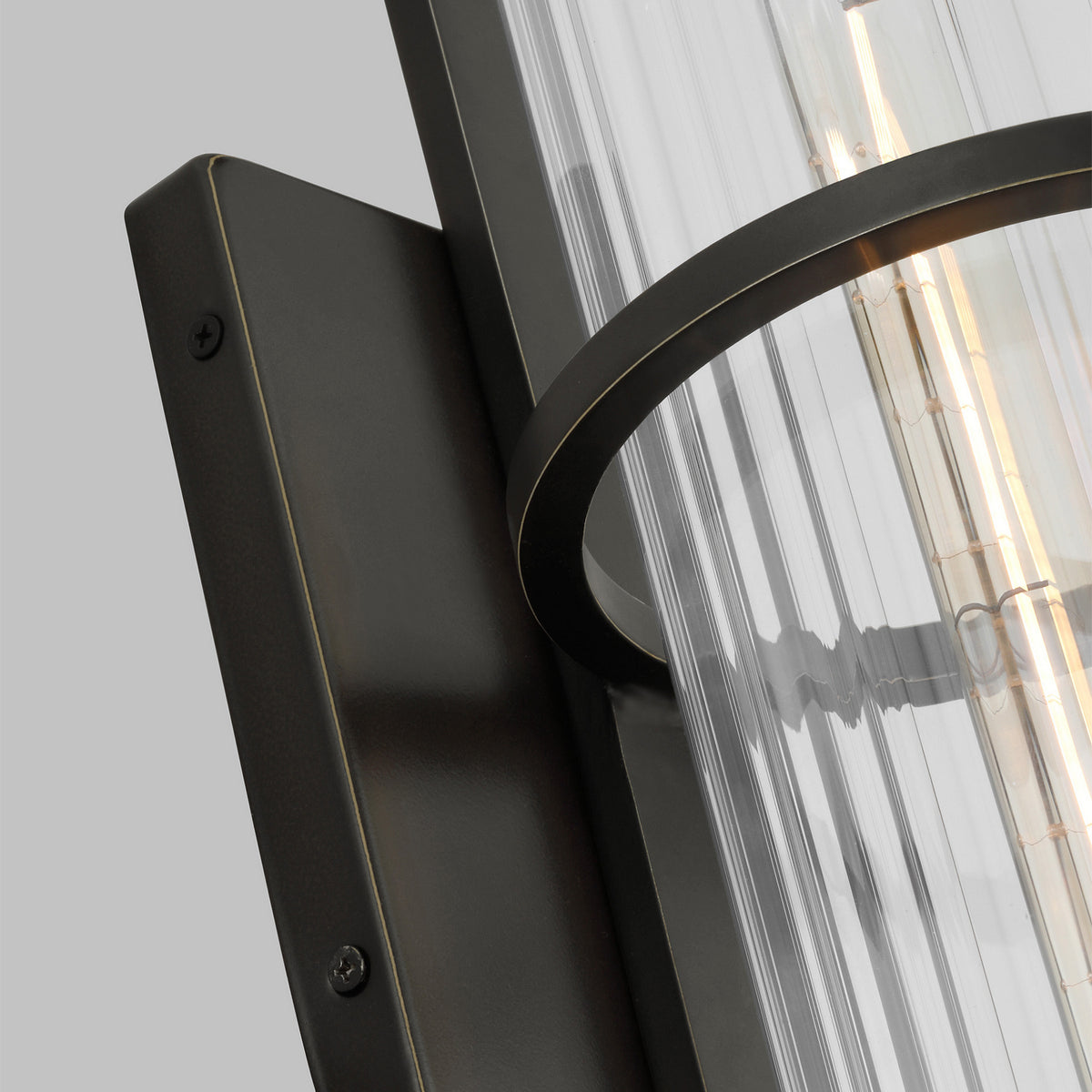 Alcona XL Wall Lantern