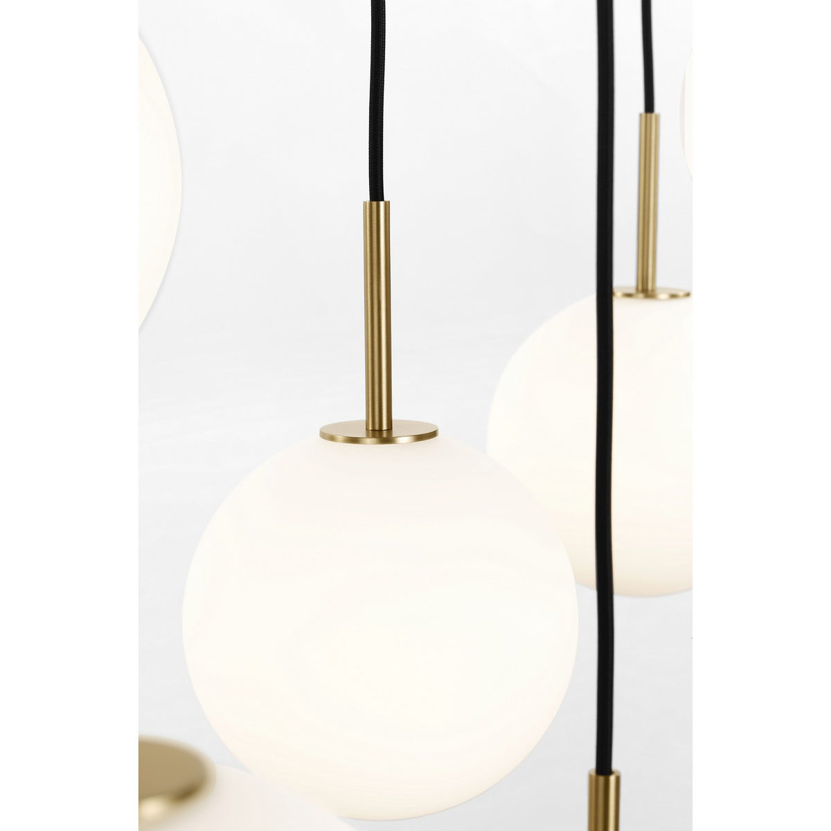 Sorelle 60" Linear Chandelier