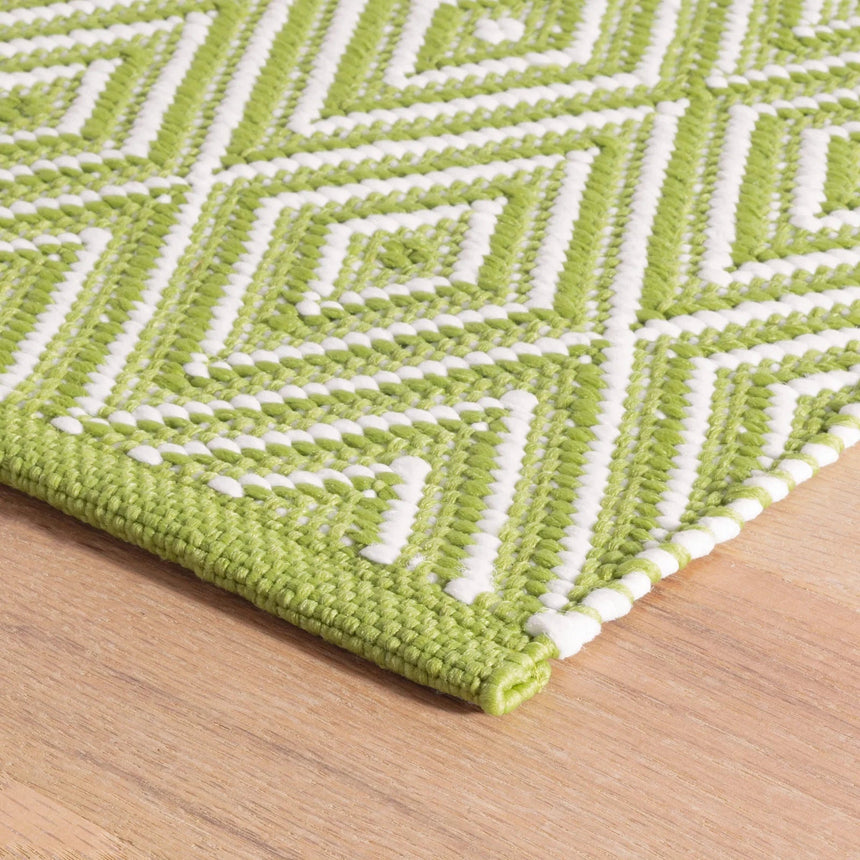 Diamond Handwoven Indoor/Outdoor Rug
