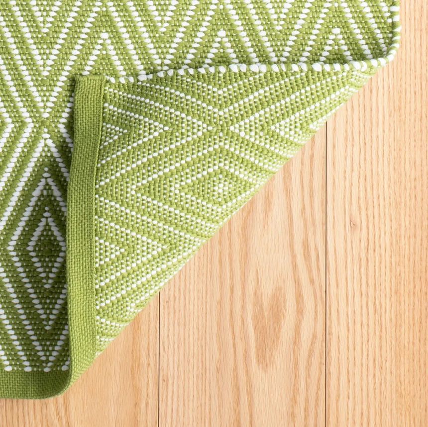 Diamond Handwoven Indoor/Outdoor Rug