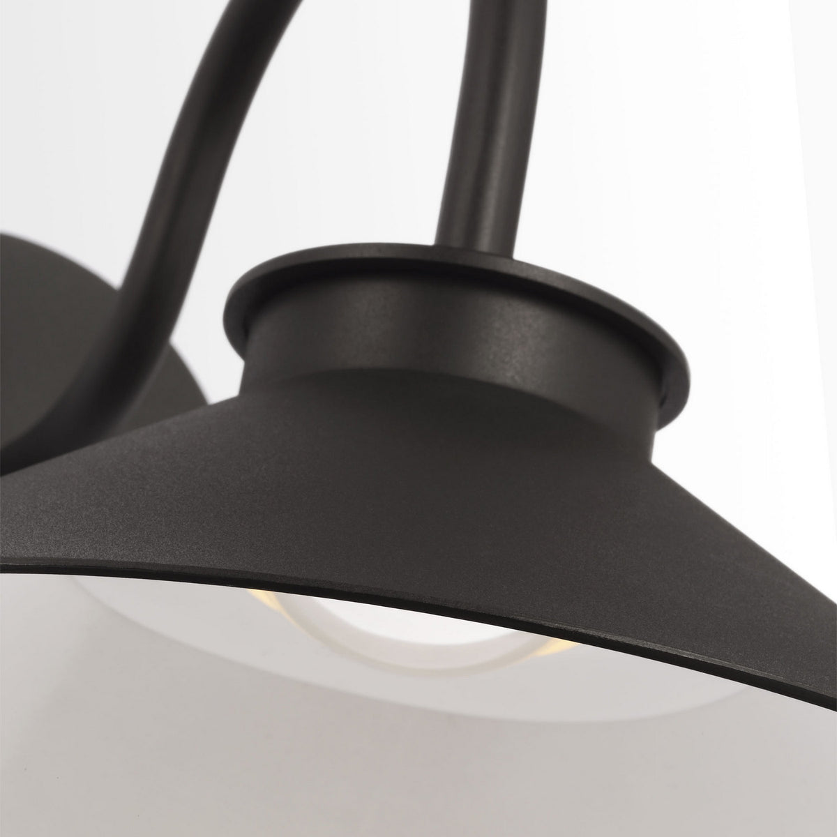 Modern Barn Light Medium Wall Lantern