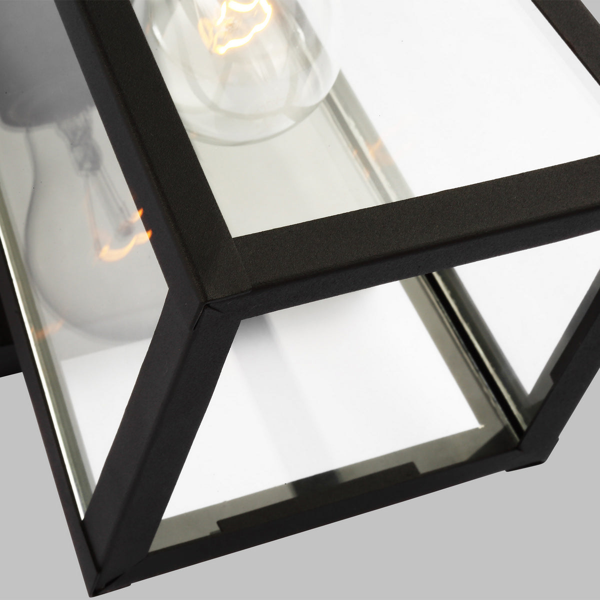 Founders Small Wall Lantern — 75 W