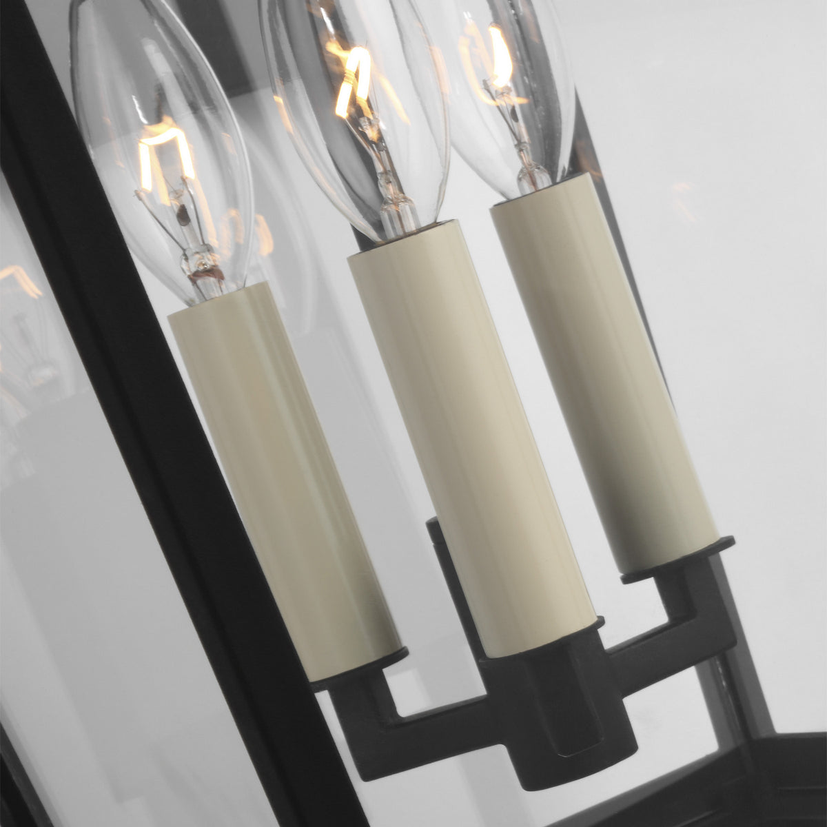 Warren Medium Wall Lantern