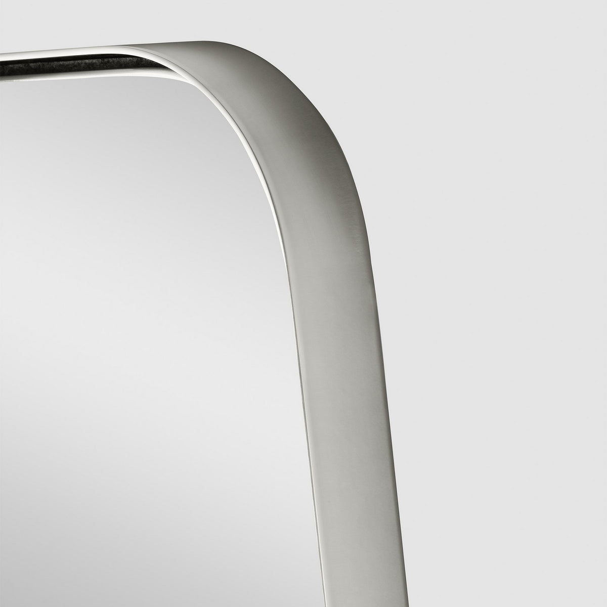 Planer 48x36 Mirror
