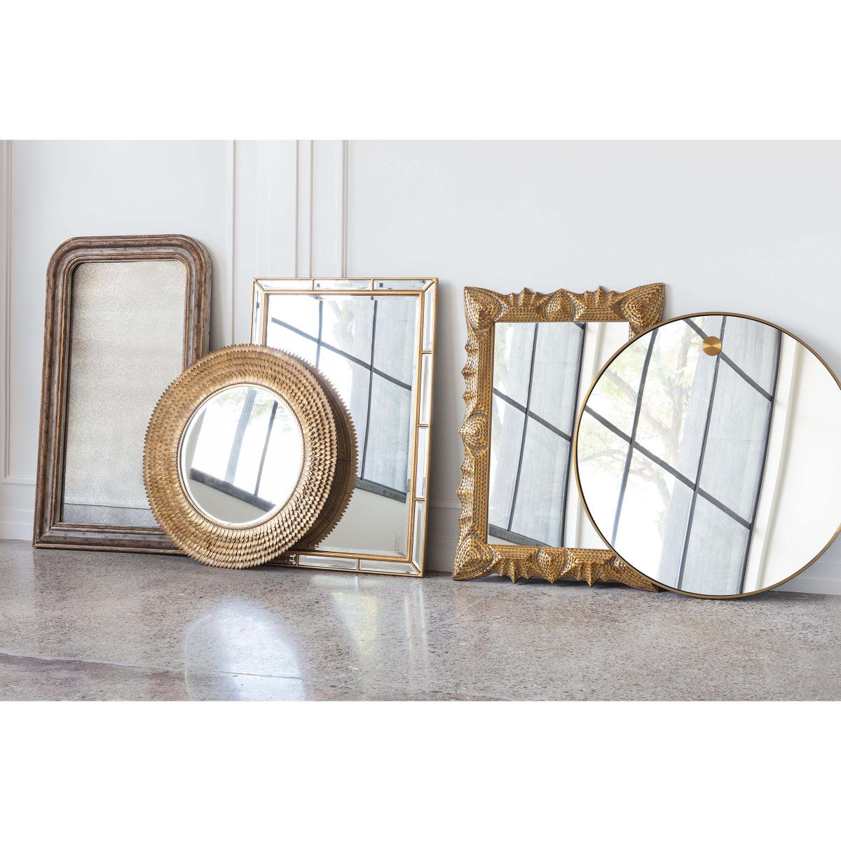 Plaza Mirror