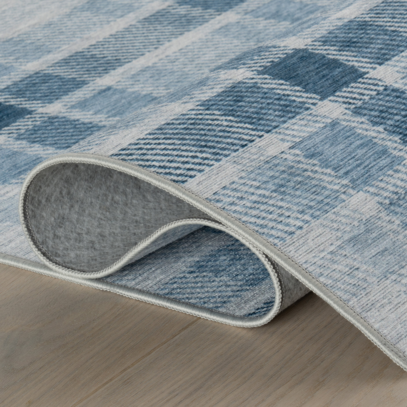 Andri Modern Plaid Machine Washable Rug