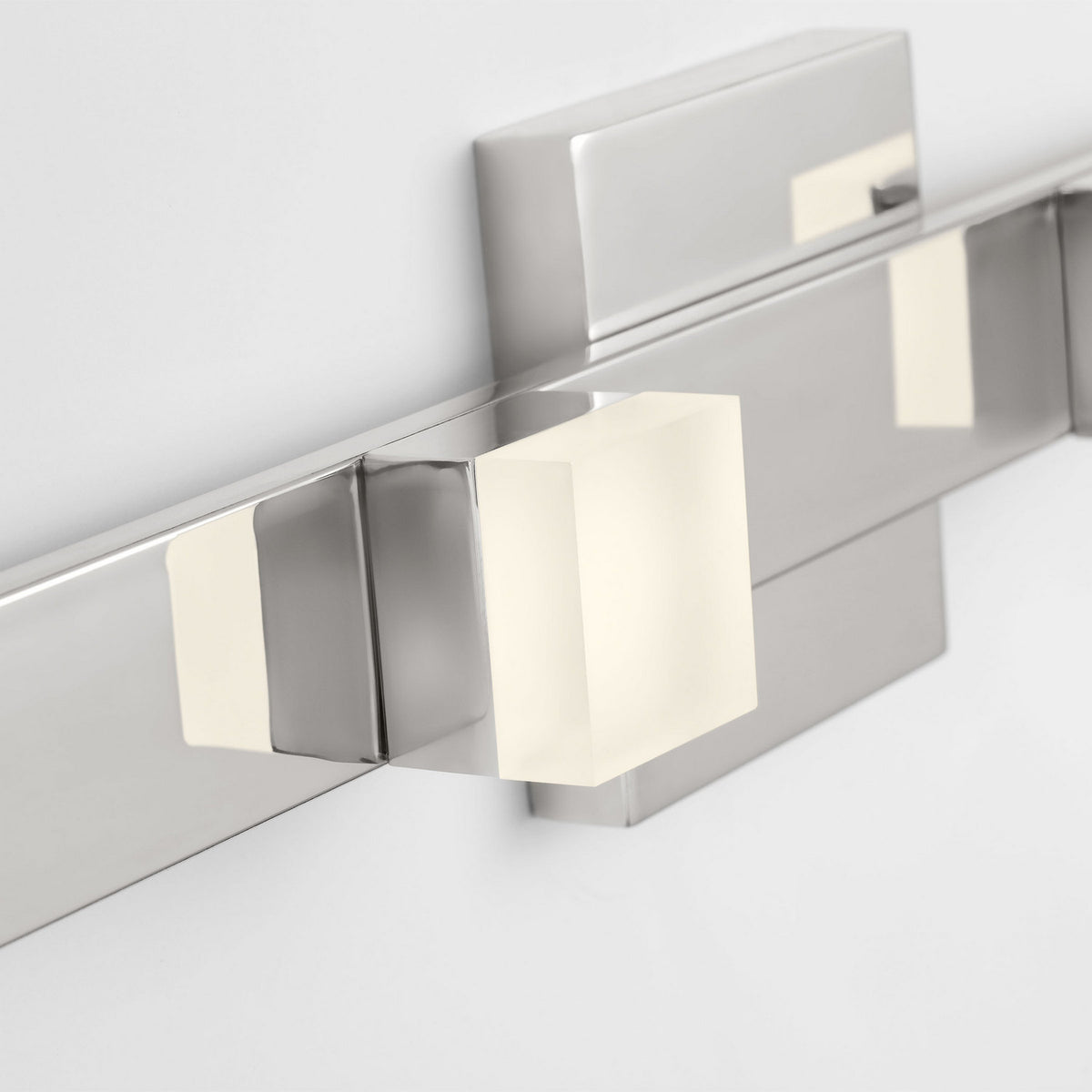 LED Vanity — 1212 lm