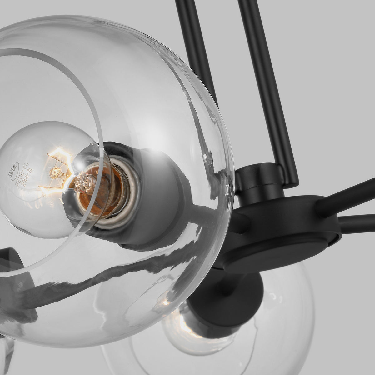 Codyn Medium Chandelier