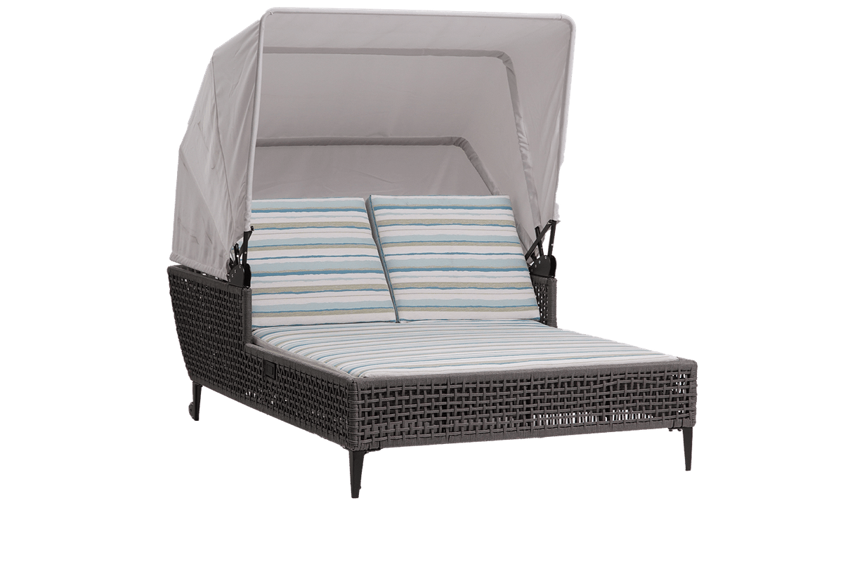 Genval Daybed w/Sunbrella Canopy