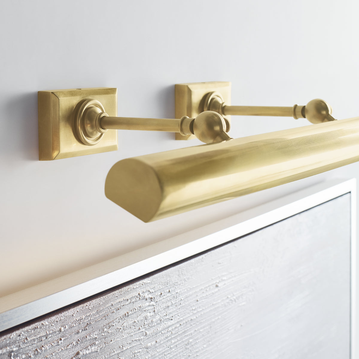 24" Cabinet Maker's Picture Light