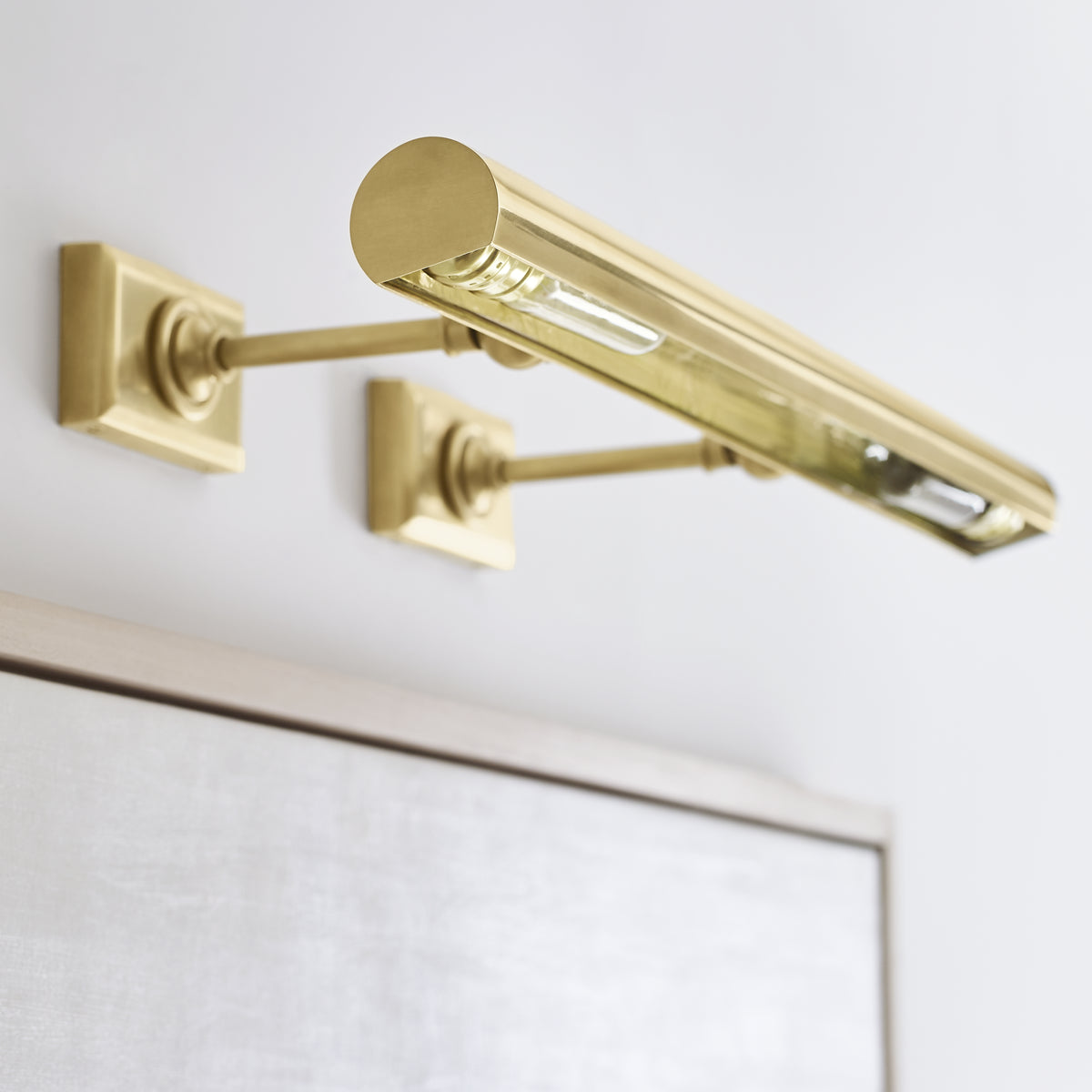 24" Cabinet Maker's Picture Light