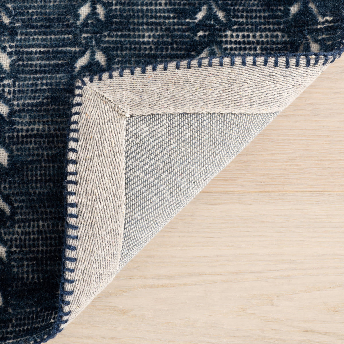 Dash & Albert Vox Chevron Handmade Wool Rug in Navy, photo 3