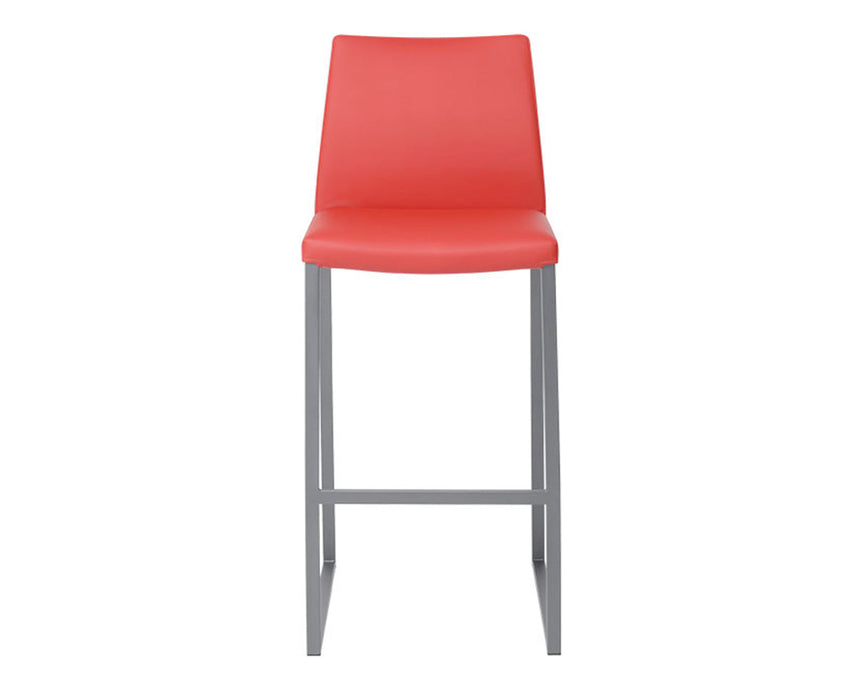 Dakota 89 | Trica Curvo Stool