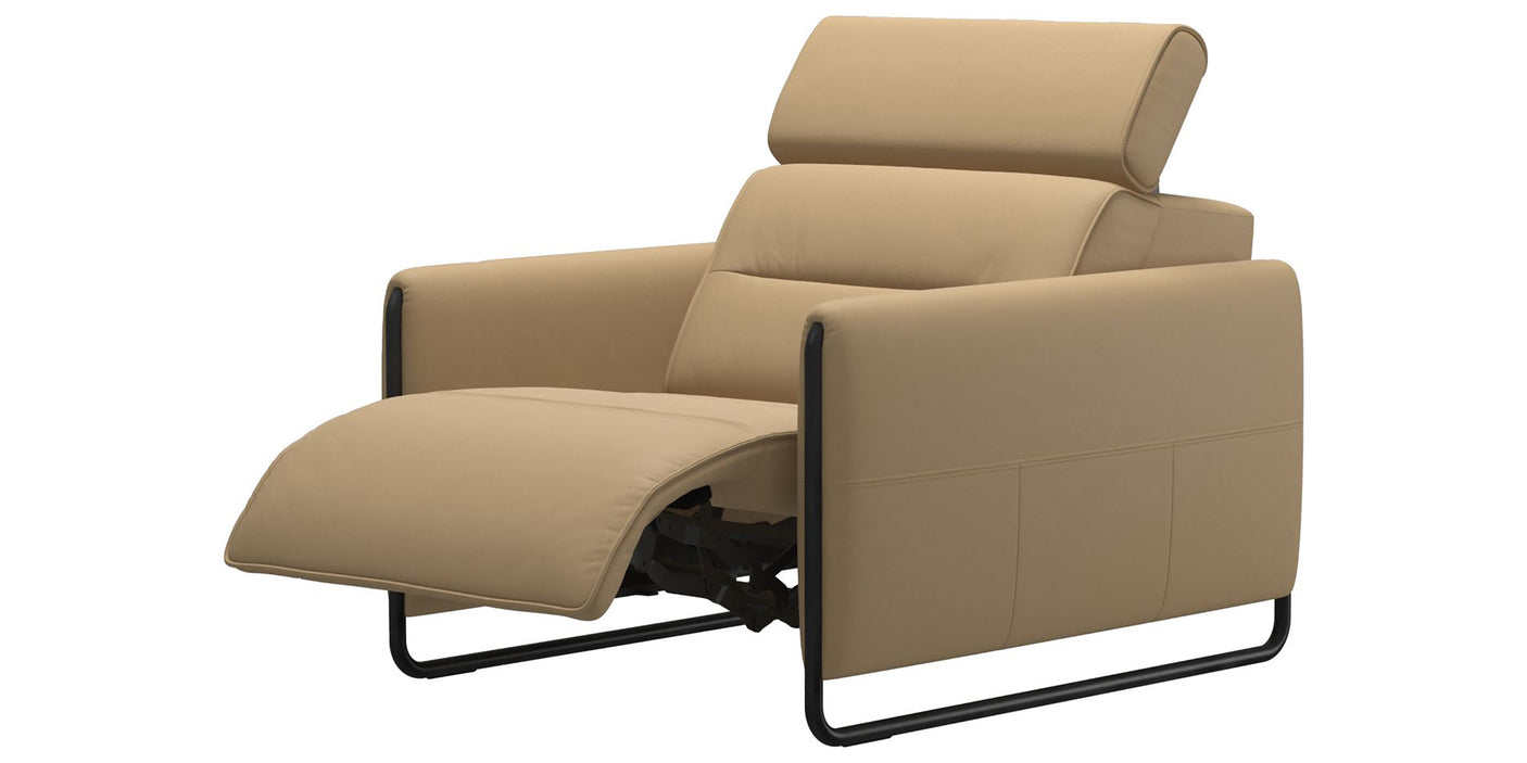 Paloma Leather Sand & Matte Black Arm Trim | Stressless Emily Chair | Valley Ridge Furniture