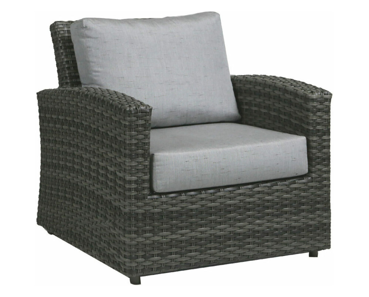 Club Chair | Ratana Portfino Collection | Valley Ridge Furniture