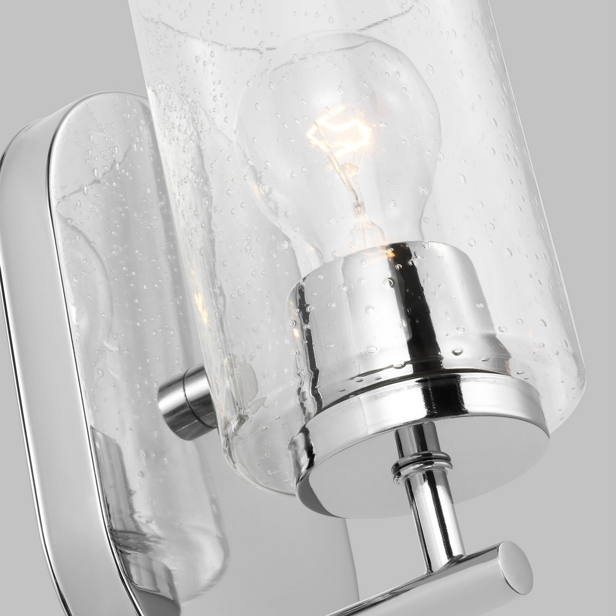 Oslo One Light Bath — Clear Seeded